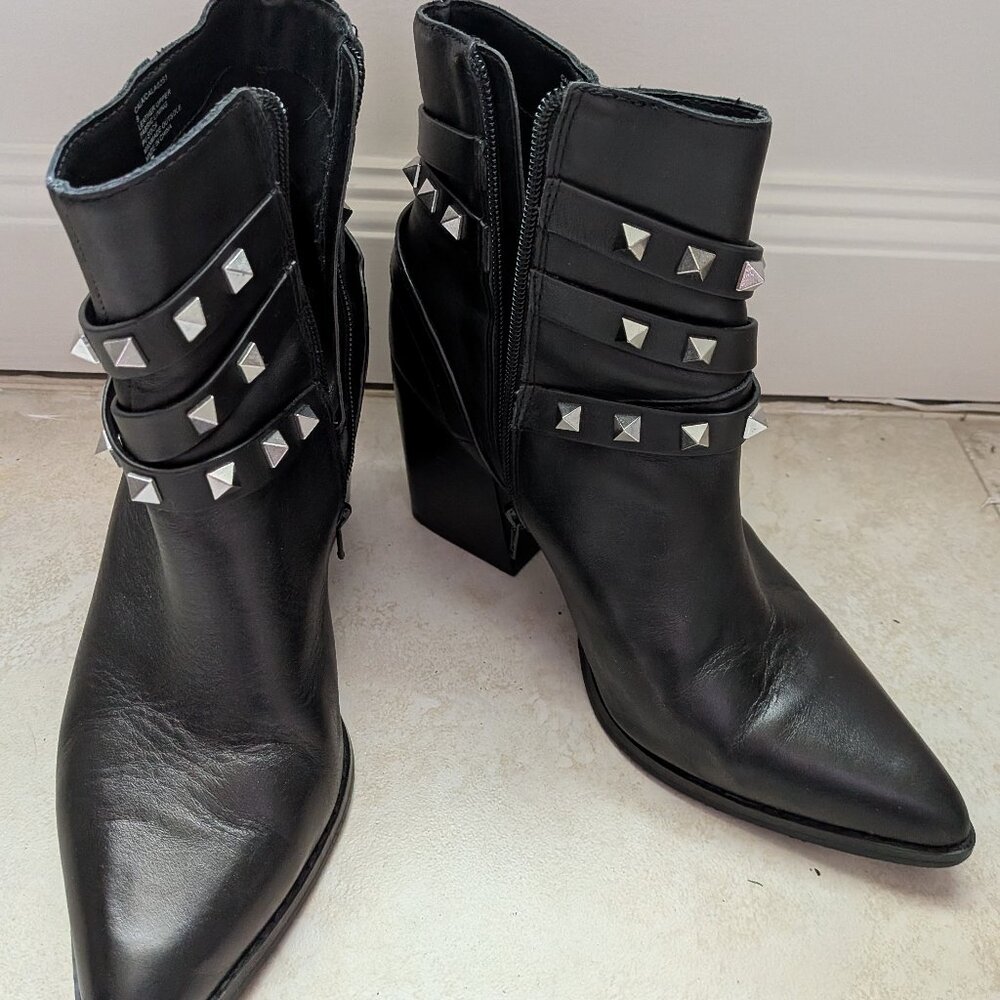 Steve Madden leather booties